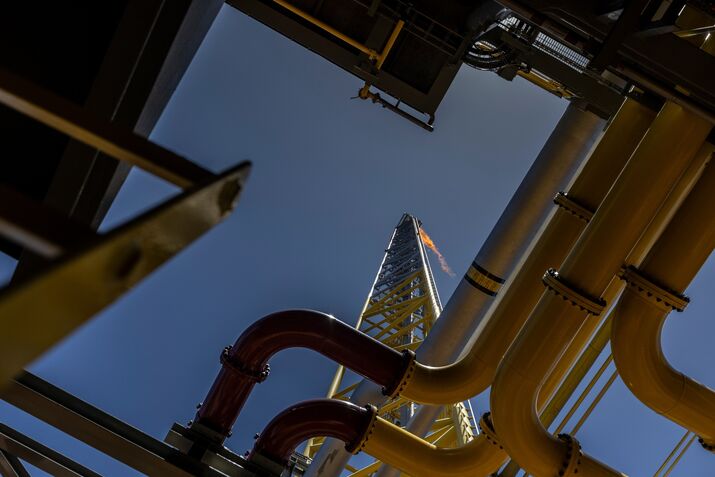 Brazil Ramps Up Top Deep-Water Oil Field And Adds to Global Glut