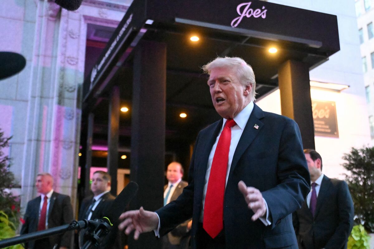 Trump Visits DC Restaurant and Says He’ll Send Troops to Another City