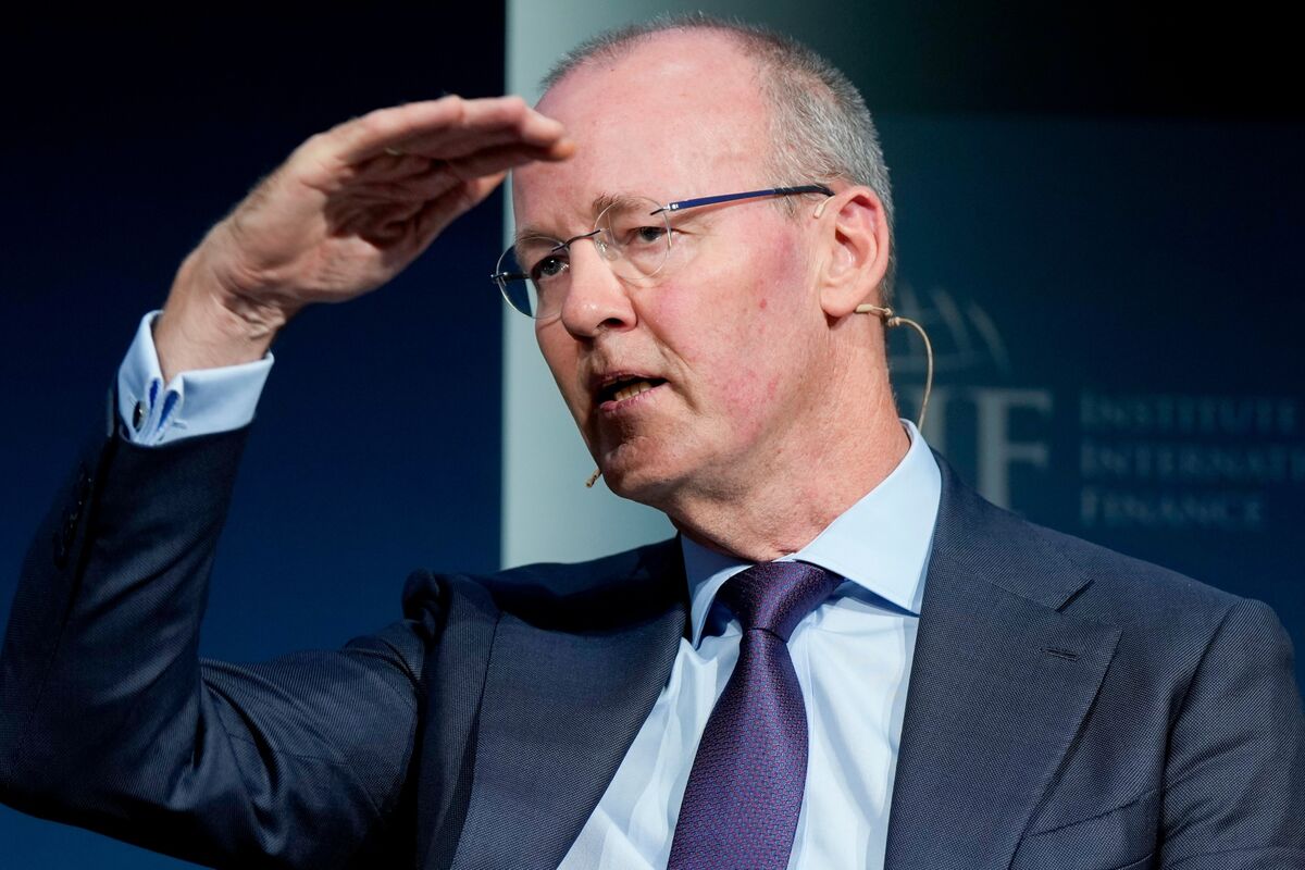 FSB Extends Chair’s Knot Term, Delays Race for Next Financial Stability