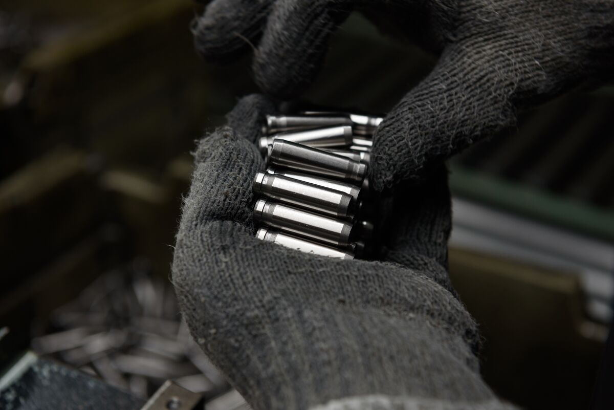 assets.bwbx.io image