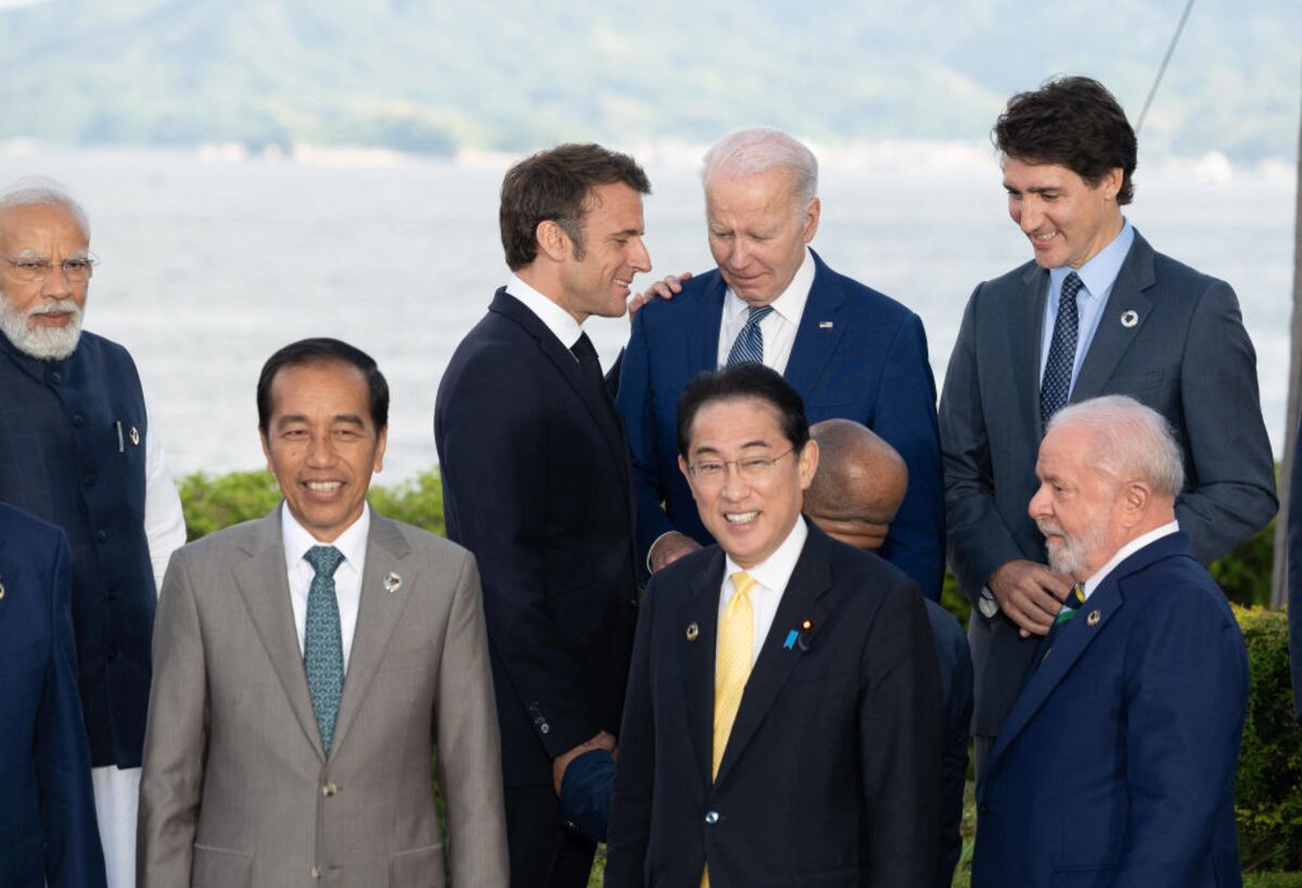 Zelenskiy’s Surprise G-7 Stop Unnerves Critical Brazilian Leader