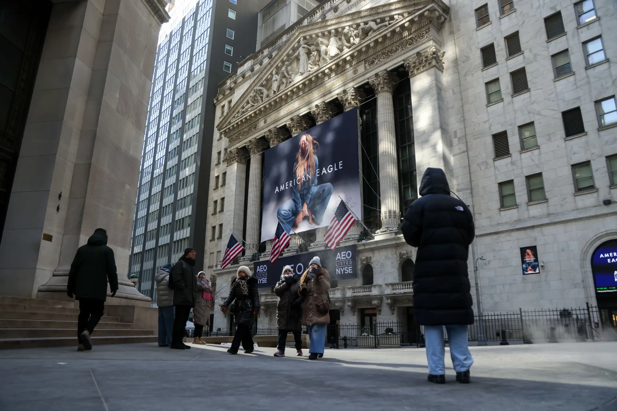 米株式相場の神経質な展開は続いた