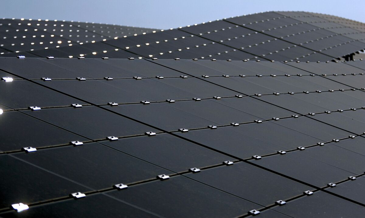 First Solar (FSLR) Shares Tumble After Reporting Tariff Challenges ...