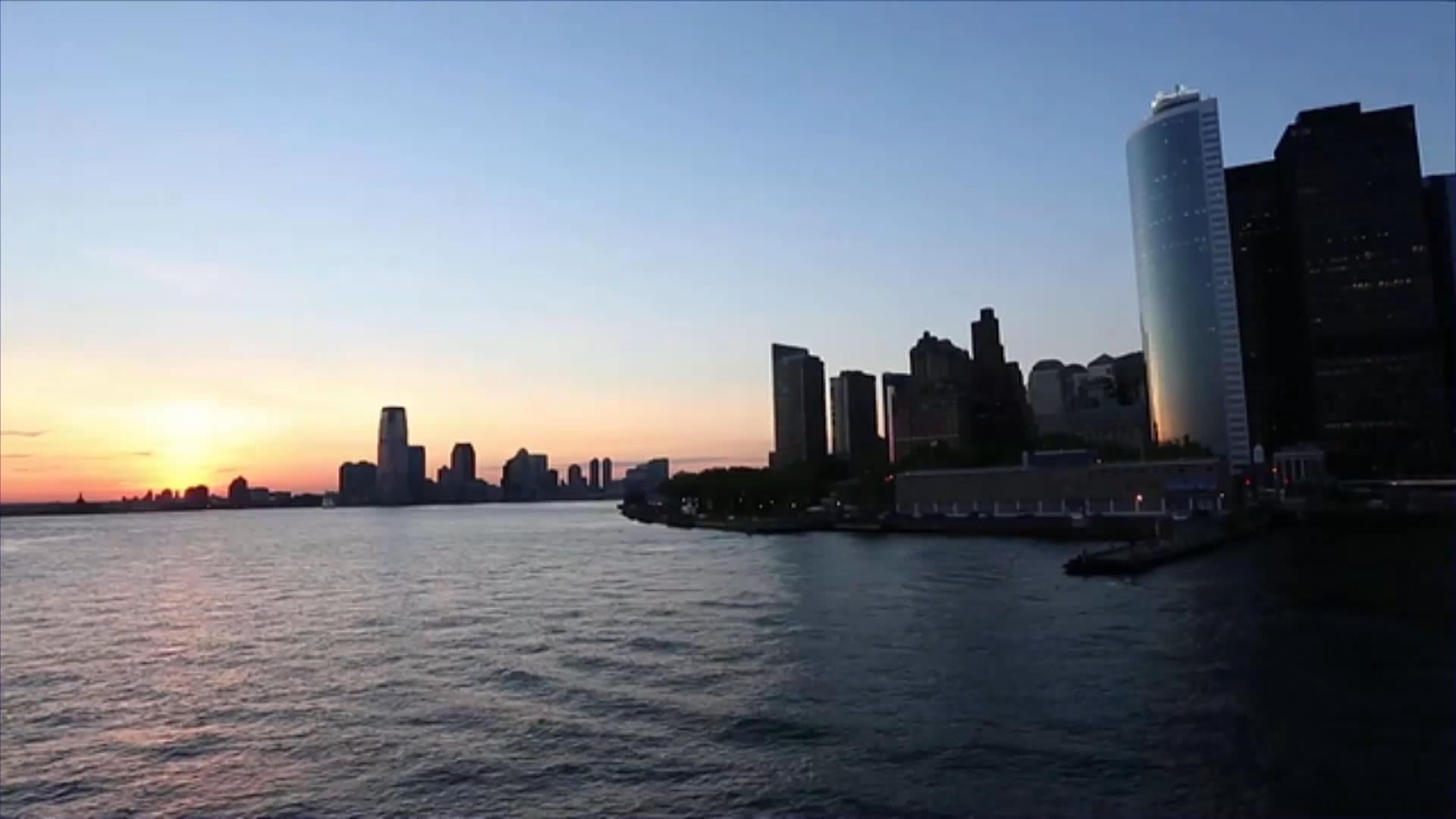 New Orleans Readies for Possible Flooding From Mississippi, Storm