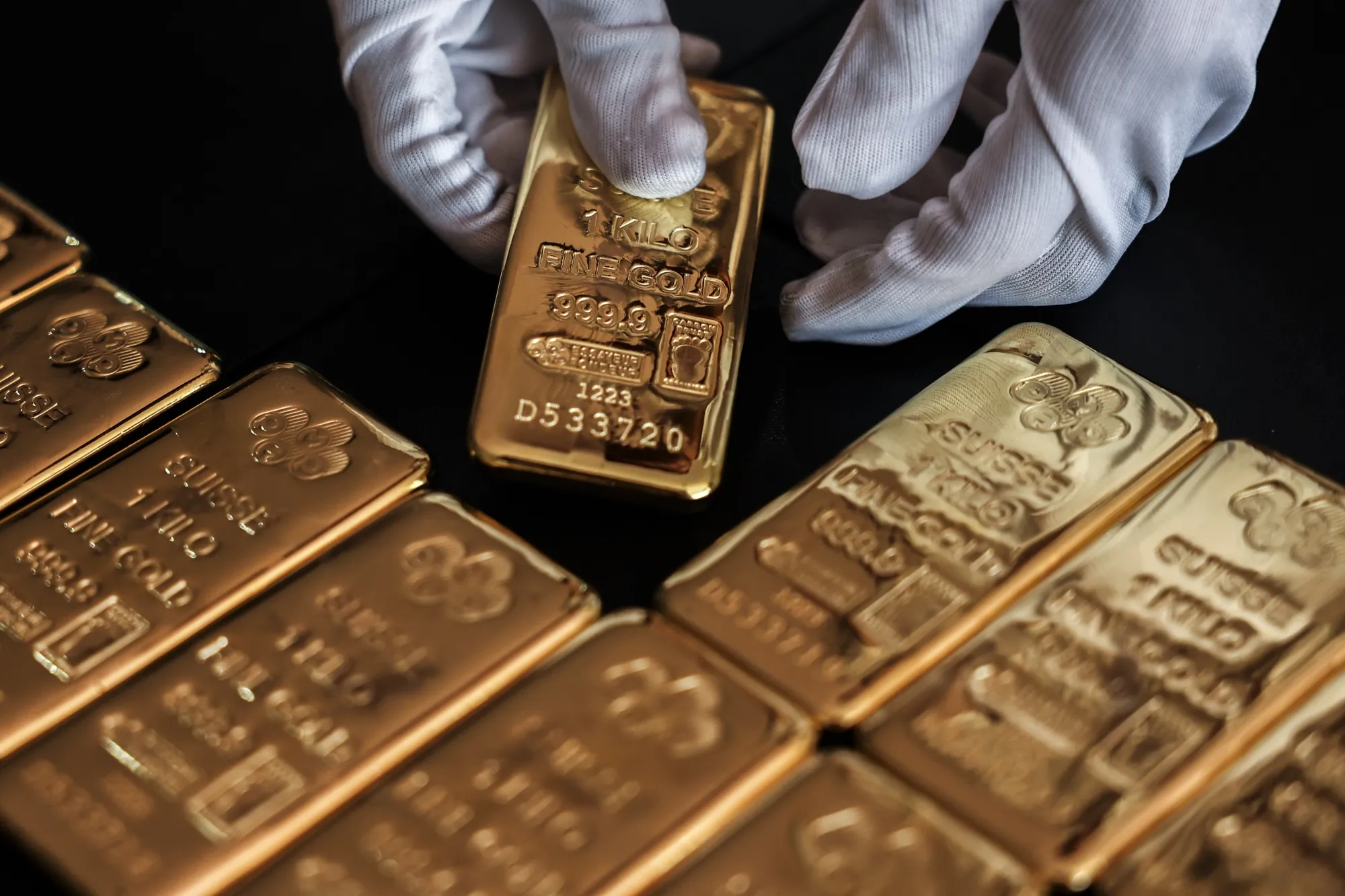 &nbsp;The metal made a record-breaking rally that saw it hit a succession of all-time highs in April.