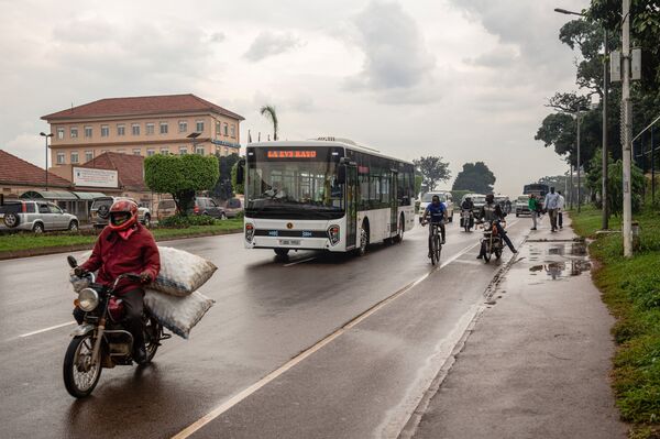 Uganda e-bus story - on hold for GREEN