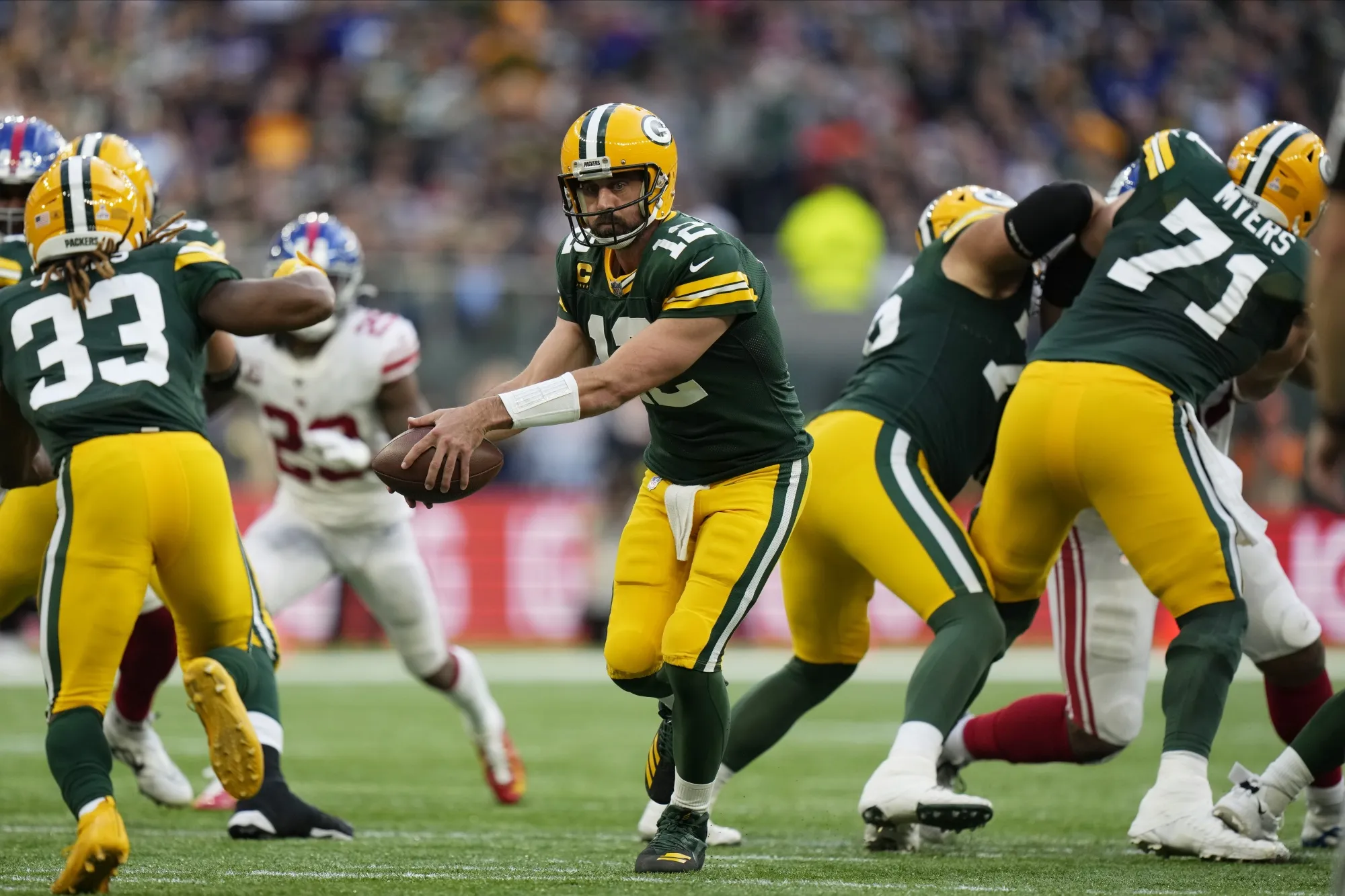 Packers Offense Shut Down in 2nd Half in Loss to Giants - Bloomberg