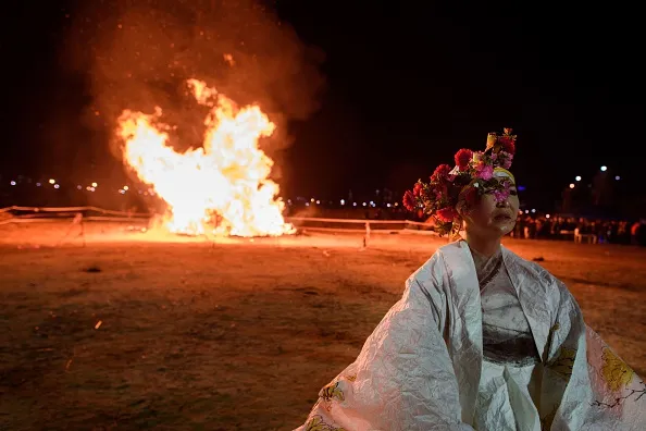 Bondfire of the JGBs?
