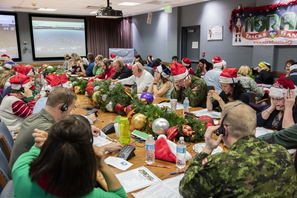 Norad santa store tracker christmas eve