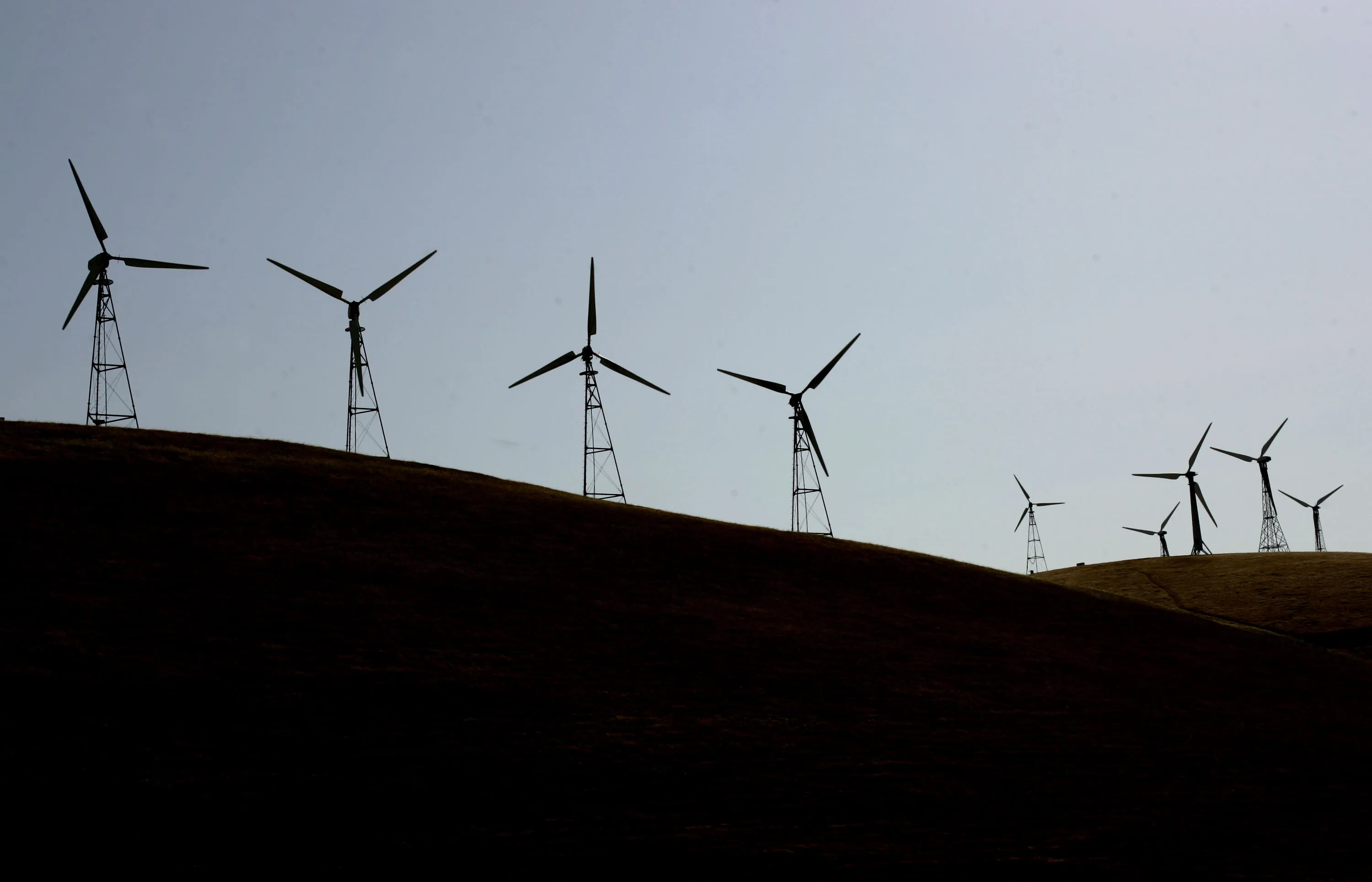 Rows of wind turbines&nbsp;in Livermore, California.