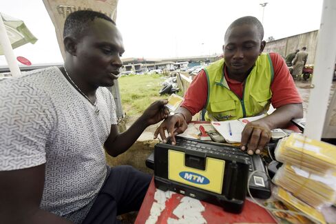 An MTN Registers a SIM card in Lagos.