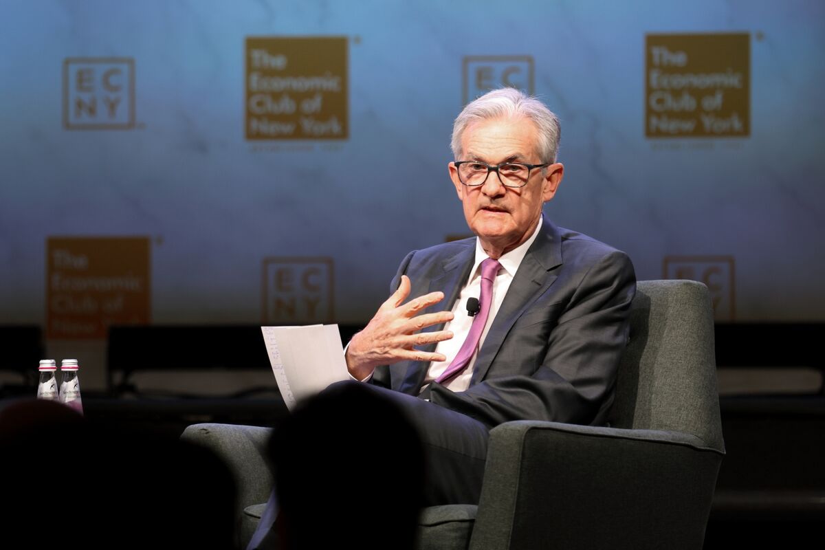 Fed Policy: Even Jerome Powell Can't Read This Economy - Bloomberg