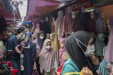 Shoppers in Jakarta Ahead of Indonesia's CPI Release 