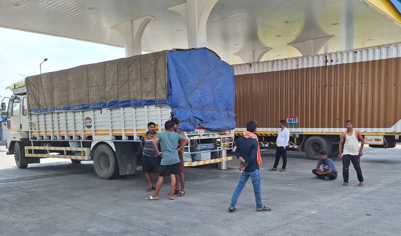 Trucks waiting by a service station outside Nagpur, Maharashtra.