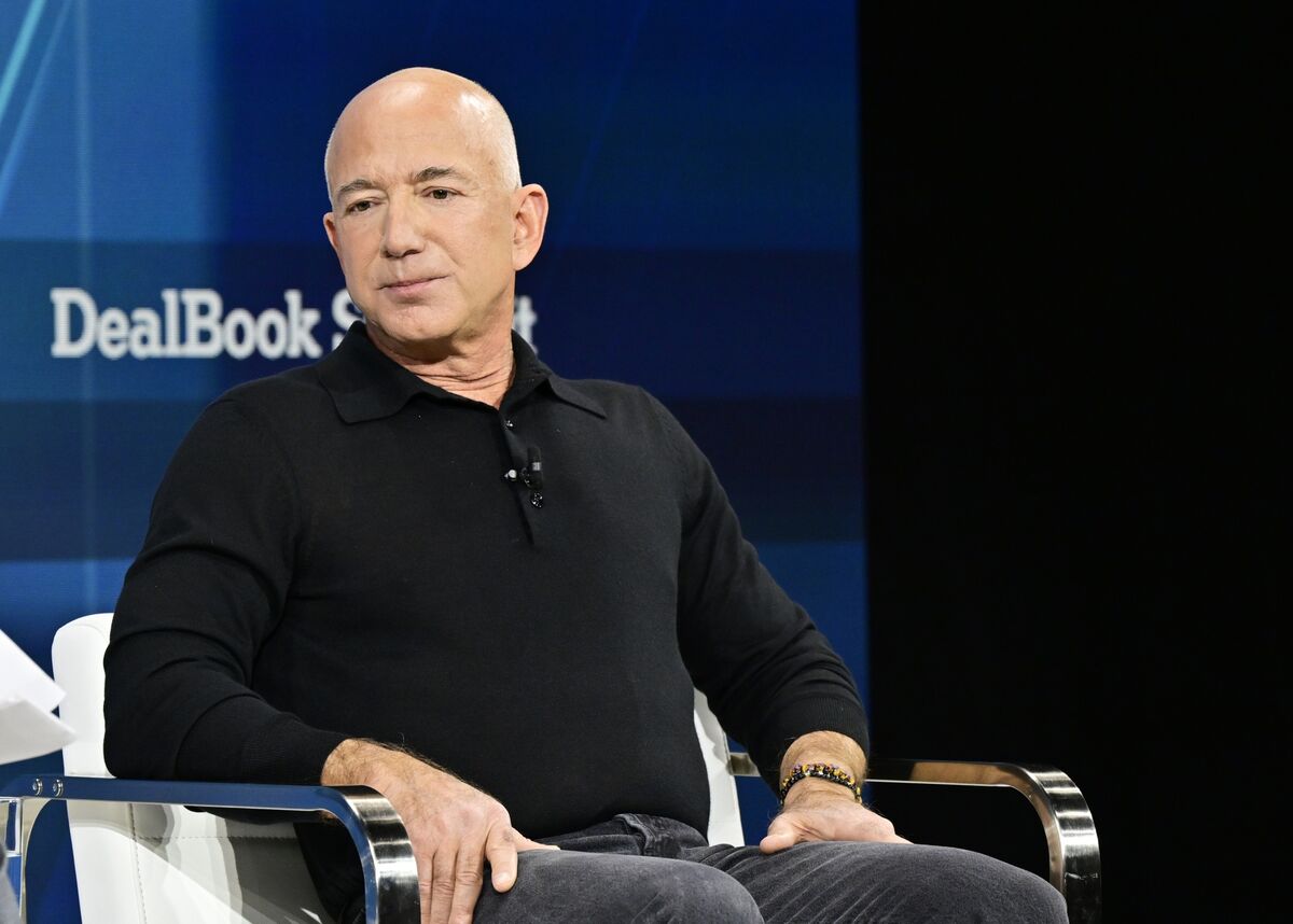 Bezos Says AI Spending Boom Is a Bubble That Will Pay Off