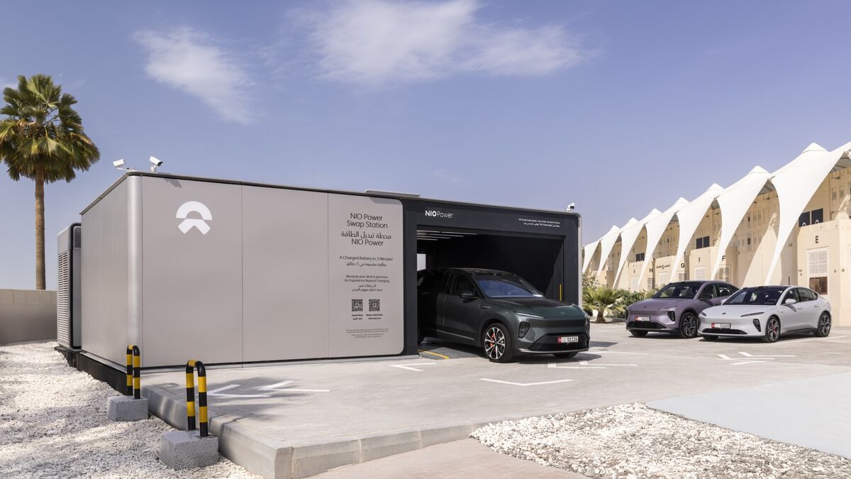 bloomberg.com - Linda Lew - Chinese Electric Cars Are Making Inroads in Oil-Rich UAE