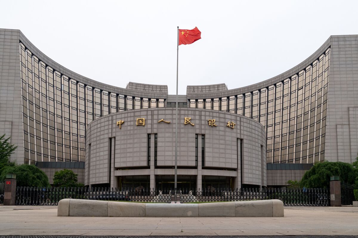 China Seen Cutting Banks’ Reserve Ratio in August to Add Cash