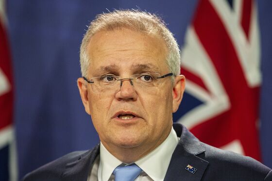 Australia Wildfires End Leader’s Post-Election Honeymoon