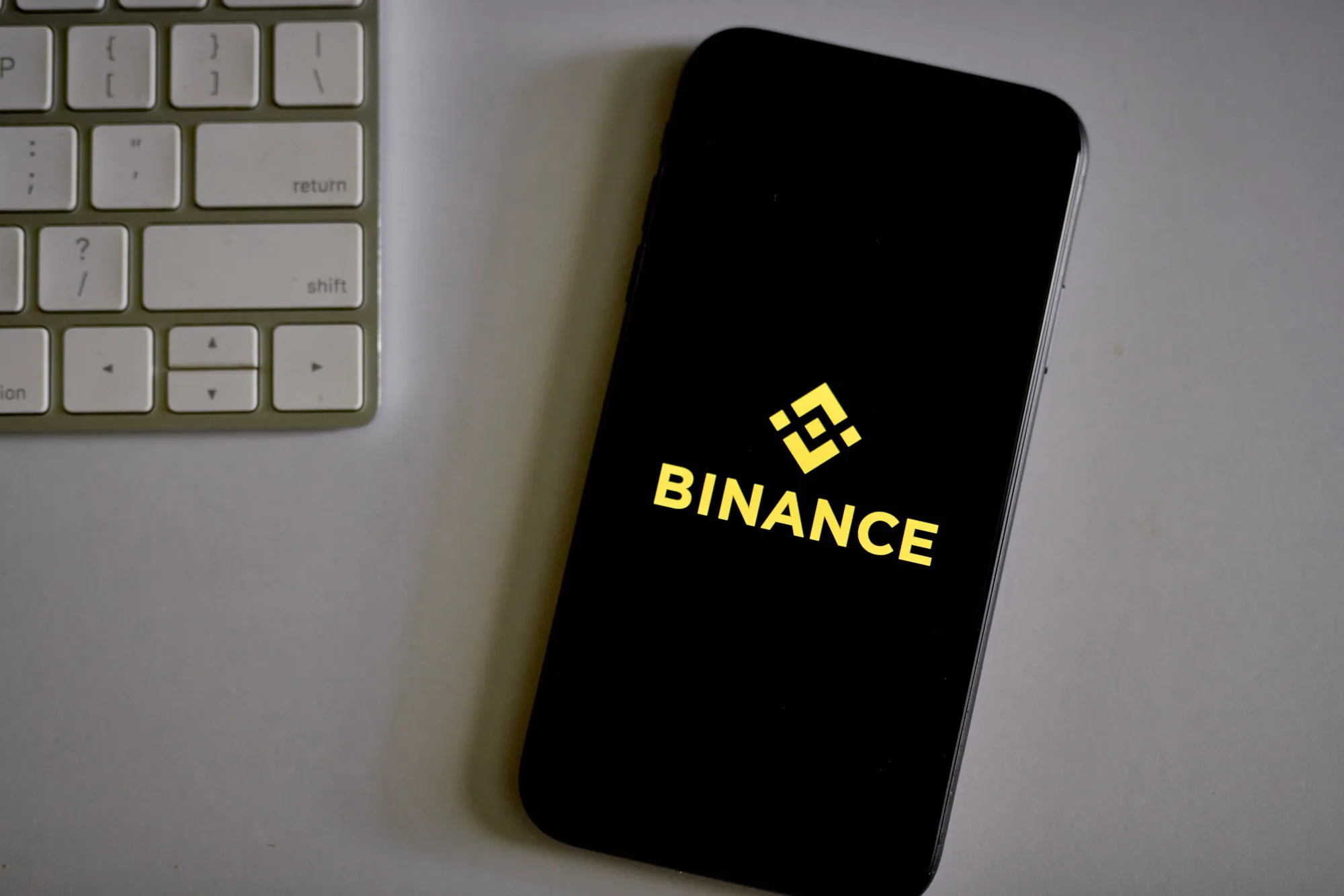 Binance Faces US Probe of Possible Russian Sanctions Violations - Bloomberg
