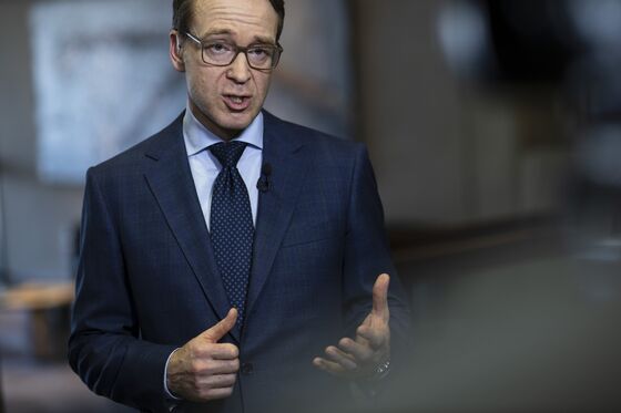 Weidmann Joins ECB Doubters on Draghi Move to Soften Rate Impact