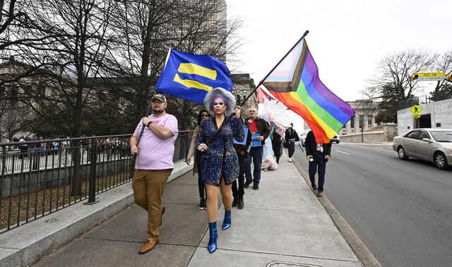 Tennessee Drag Ban News: Blocked By Trump-Appointed Judge - Bloomberg