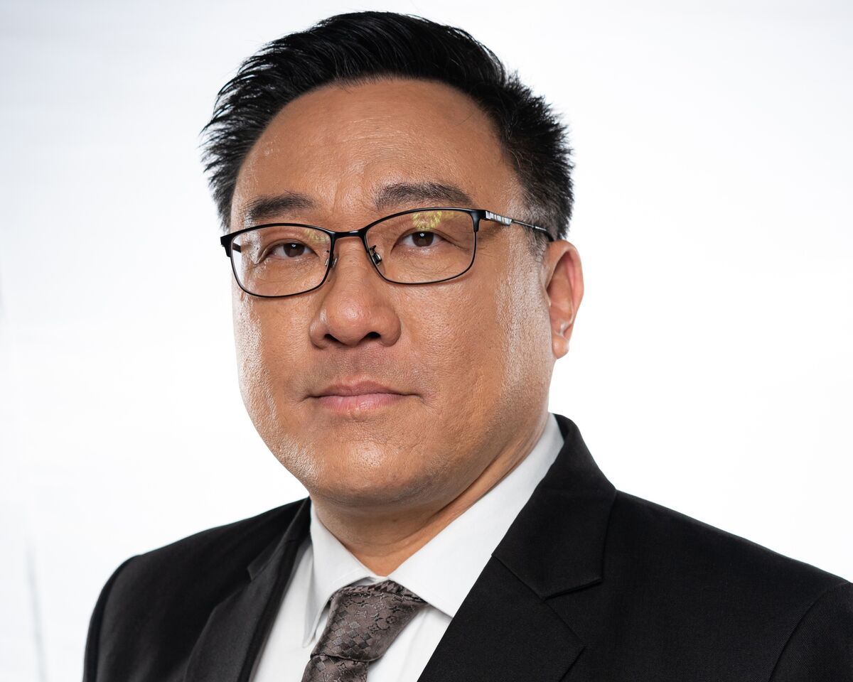 Anutin’s Key Ally Backs Thai Coalition Despite Flood Criticism