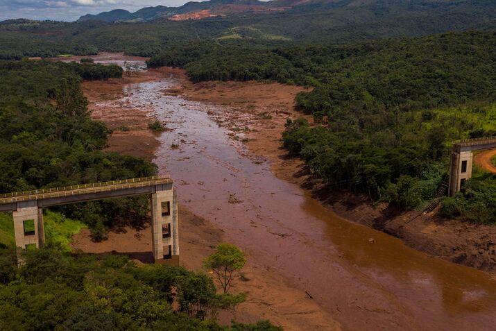 TOPSHOT-BRAZIL-ACCIDENT-DAM-COLLAPSE