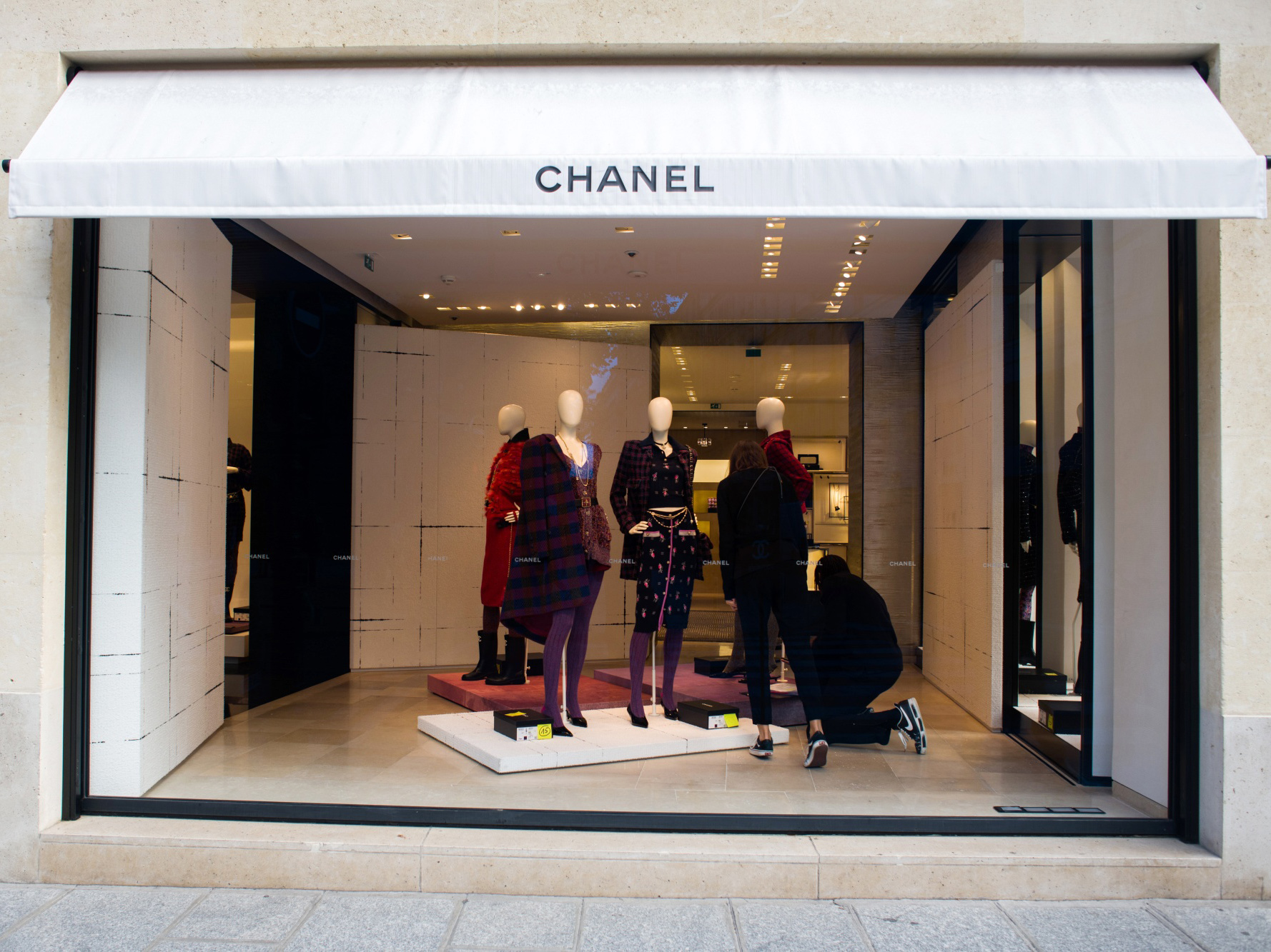 LVMH Executives Say Chanel Is Likely Worth 100 Billion Euros – WWD