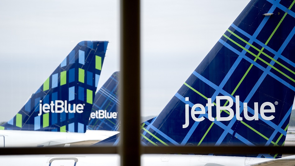 Watch JetBlue Suffers WiderThanExpected Loss on ‘Staggering’ Delays