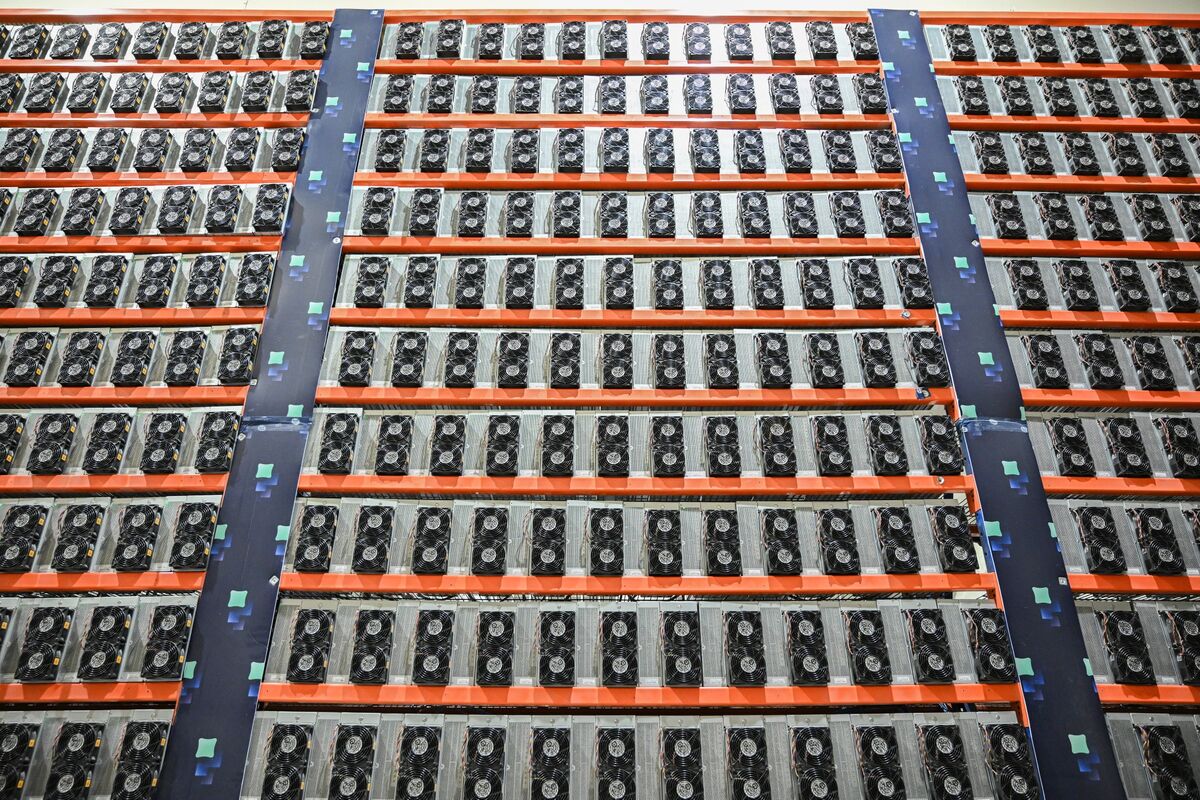 Trump-Backed American Bitcoin Mining Venture Wants to Go Public - Bloomberg