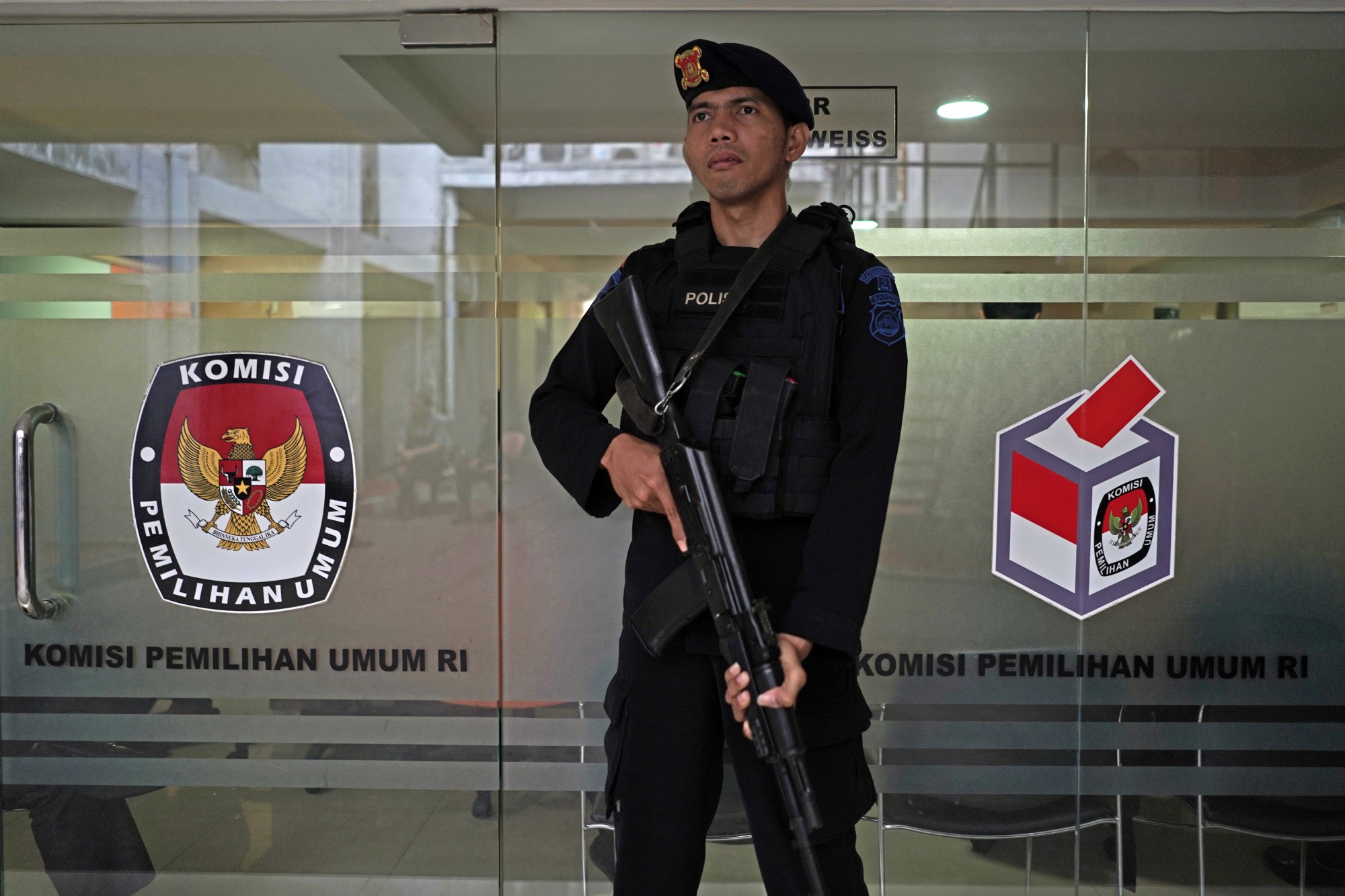 Indonesia Arrests Militants Plotting Political Rally Attacks - Bloomberg