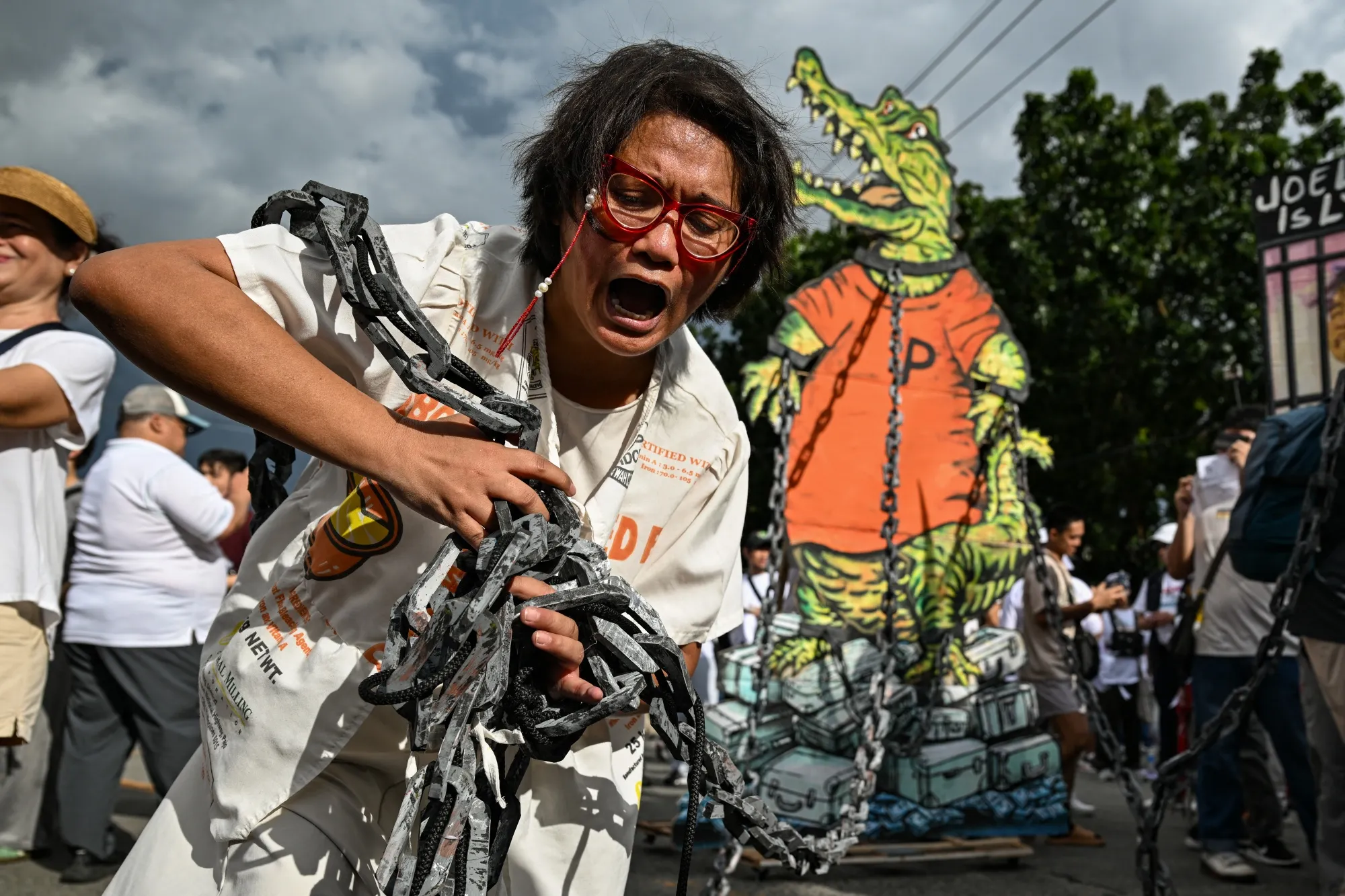 Discontent with a growing wealth gap is pushing people toward using satire.
Photo: Jam Sta&nbsp;Rosa/AFP/Getty Images