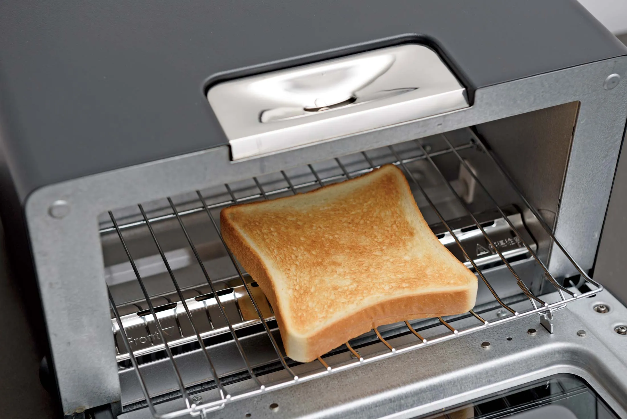 Balmuda Toaster The Best Thing Since Fresh Bread Bloomberg