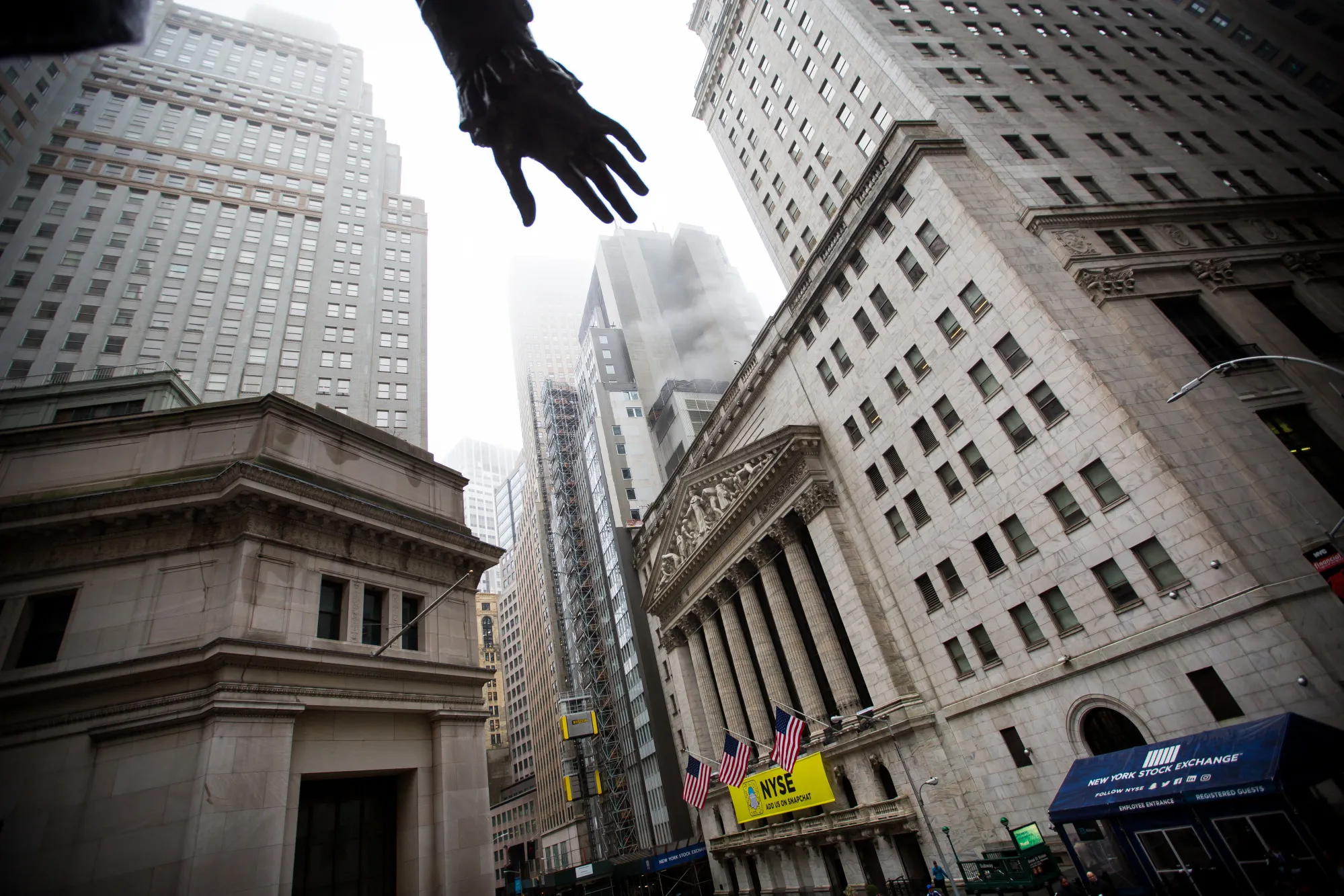 NYSE Equities Suspends Amazon, Alphabet Trading for Rest Of Day