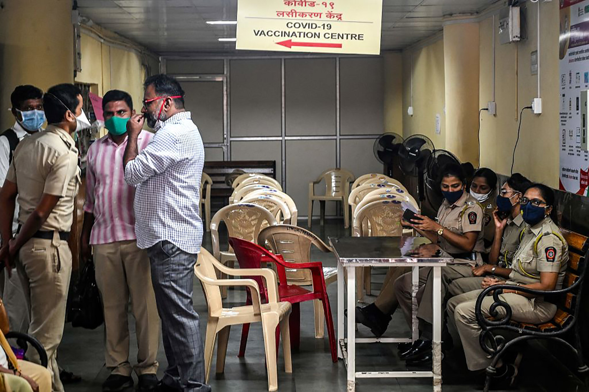 Hospital staff at a coronavirus vaccination centre after stopping due to vaccine shortage,&nbsp;in Mumbai on April 8.&nbsp;