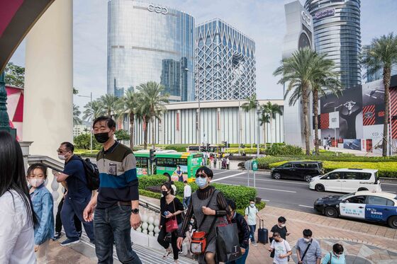 Macau Asks Casinos to Suspend Operations to Curb Coronavirus Spread