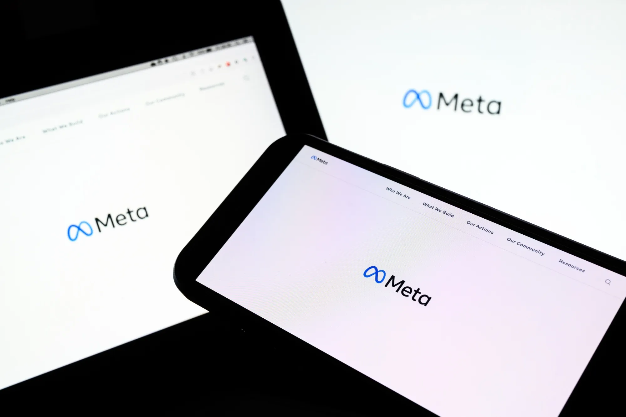 Metas Take It Down Tool Helps Minors Remove Explicit Photos From Web -  Bloomberg