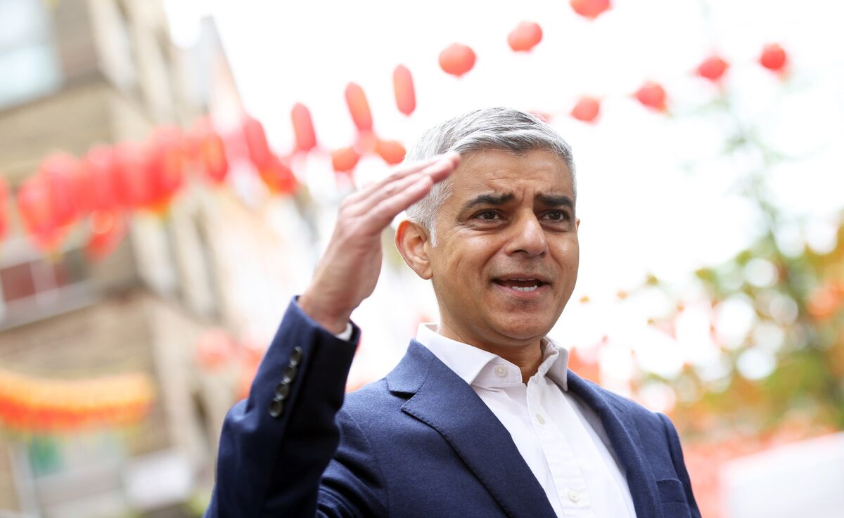 Sadiq Raksha Sadiq Khan Joins Calls for Rishi Sunak to Sack Suella Braverman - Bloomberg