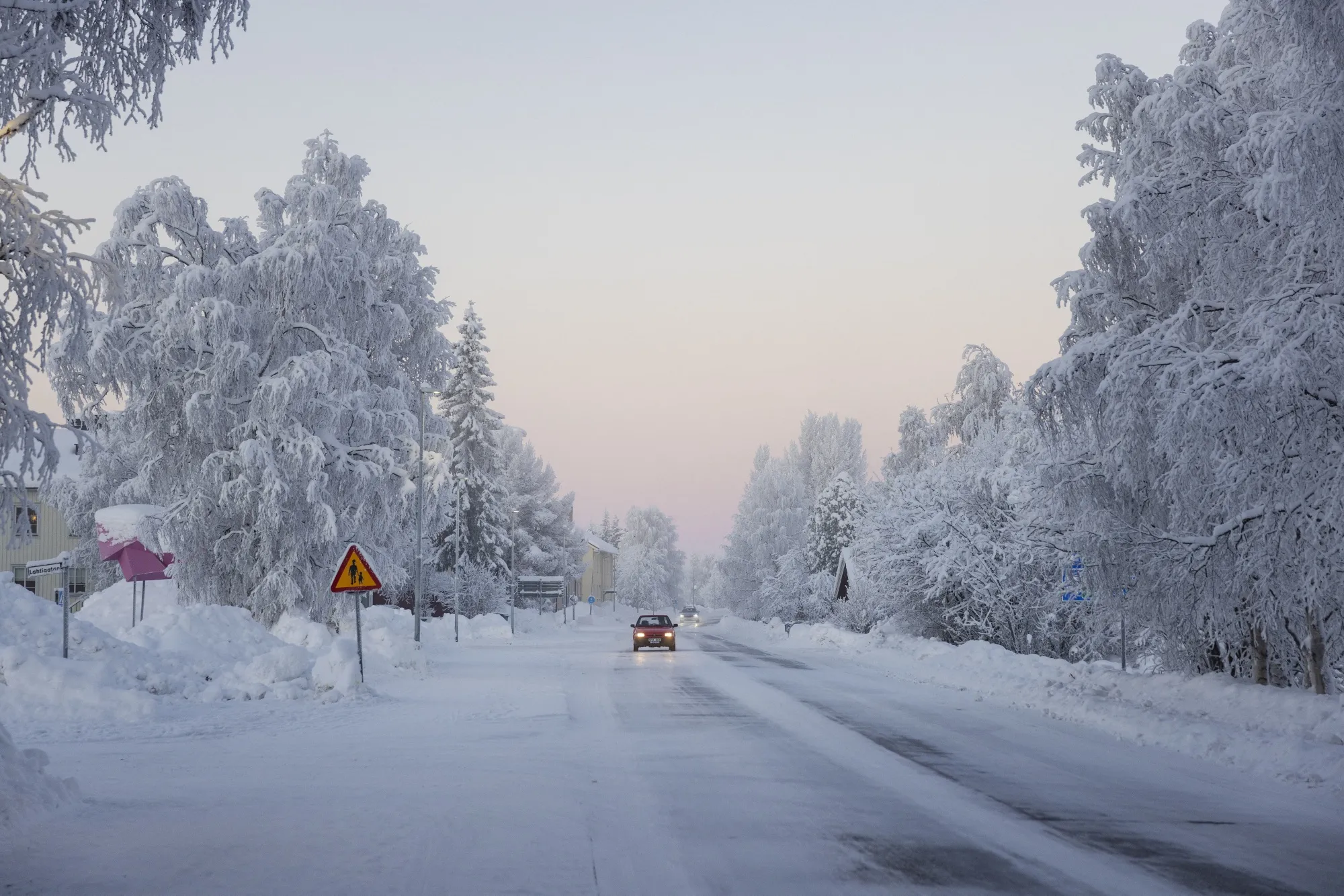 TOPSHOT-SWEDEN-WEATHER-COLD-SNAP