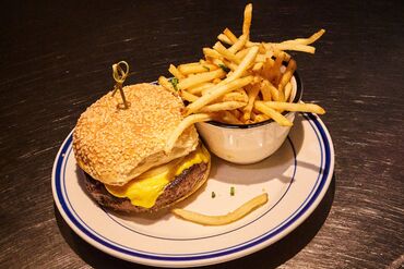 Adult Happy Meals Lure Even High-Earning American Diners