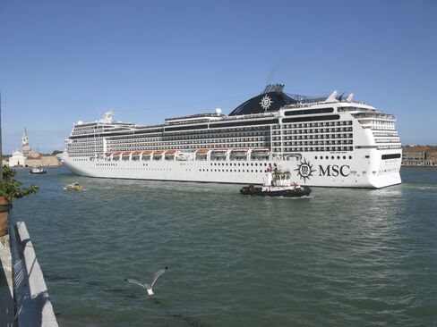 Cruise Ship