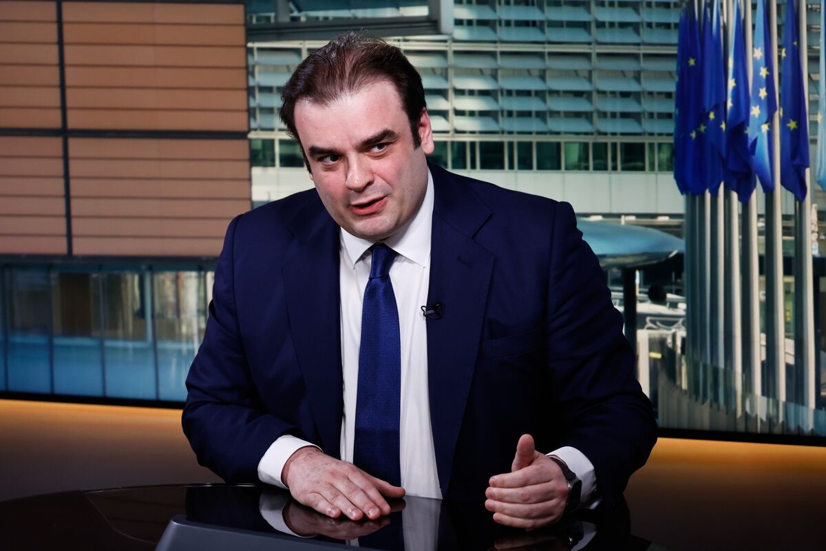Greece Wants to Repay Bailout Loans 10 Years Ahead of Time
