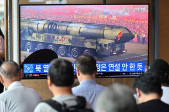 SKOREA-NKOREA-PARADE