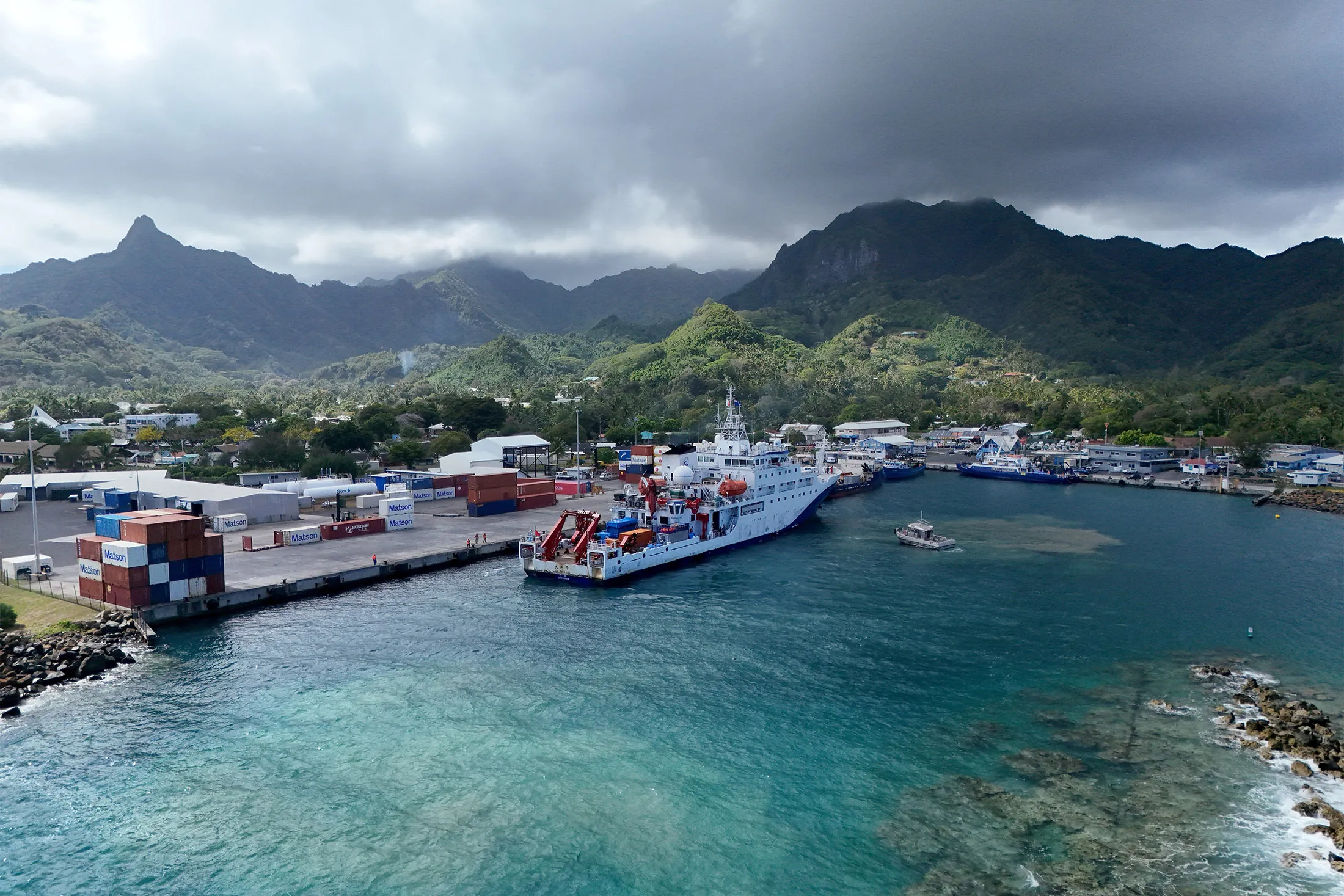 A Chinese research vessel at Avatiu Harbour in the Avarua district of the Cook Islands on Nov.&nbsp;8, 2025.