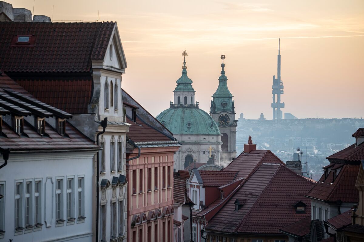 assets.bwbx.io image