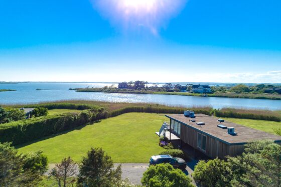 Frenzied Demand Is Luring Hamptons Sellers in Boom-Time Market