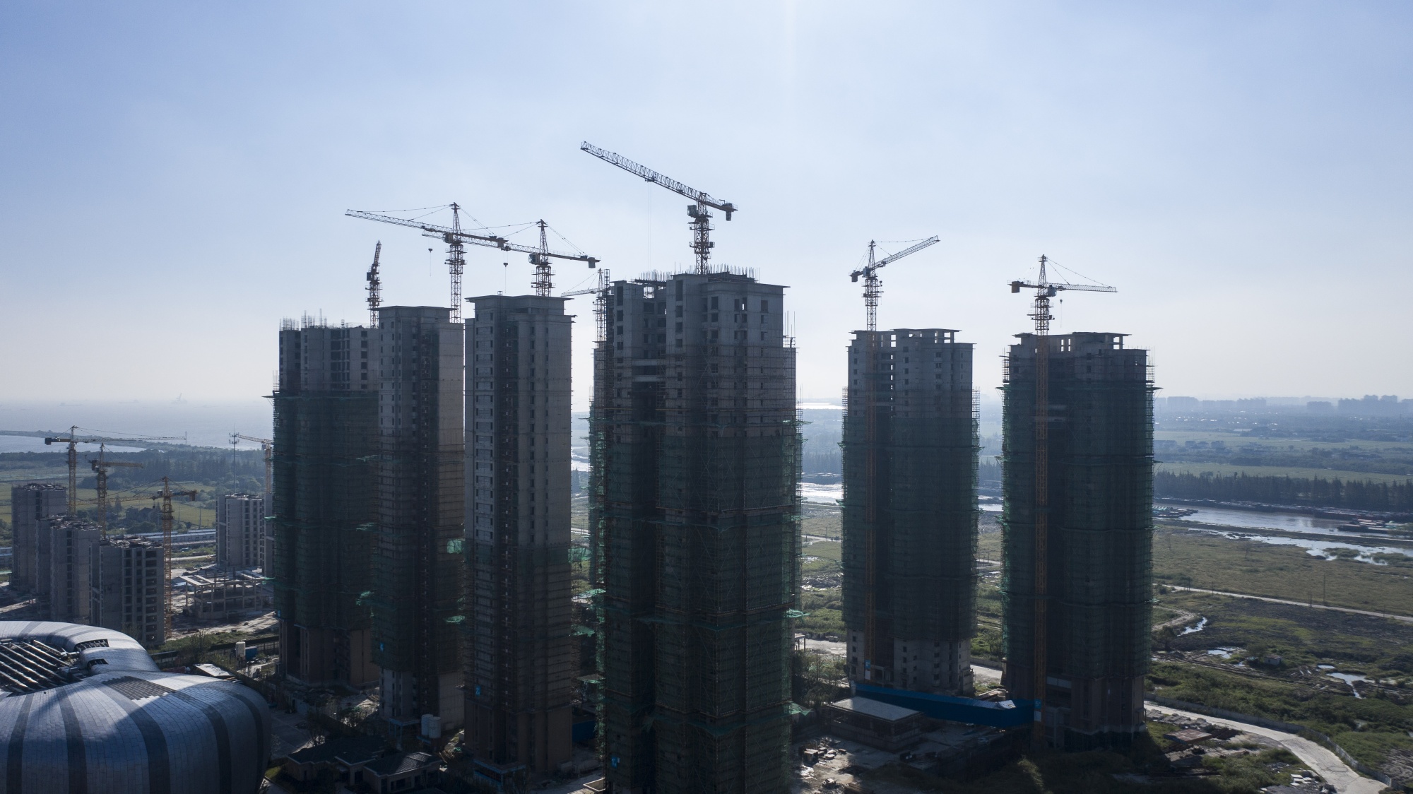 China Developer Fantasia Starts Three-Year Pact To Revive Assets