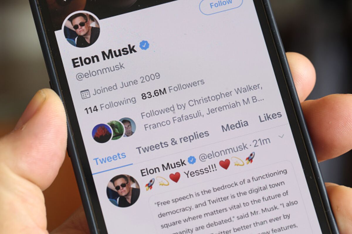 Elon Musk's 'Open Source' Algorithms Won't Make Twitter Better - Bloomberg