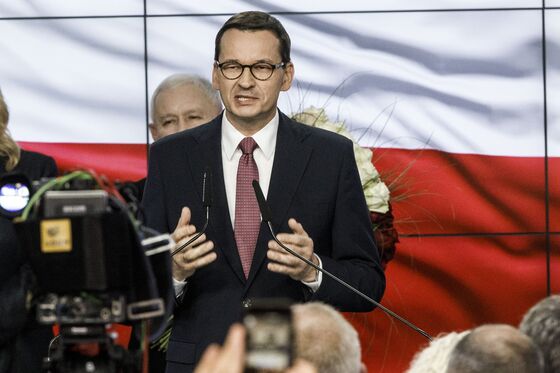 Polish Premier Hails ‘Huge’ Mandate to Complete Remake of Nation