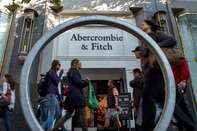 An Abercrombie & Fitch Co. Store Ahead Of Earnings Figures